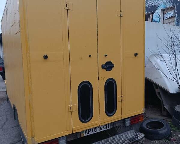 Желтый Мерседес T1, объемом двигателя 0 л и пробегом 2 тыс. км за 3500 $, фото 11 на Automoto.ua