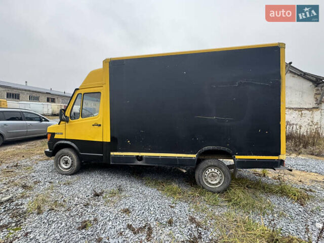 Желтый Мерседес T1, объемом двигателя 2.3 л и пробегом 400 тыс. км за 3100 $, фото 6 на Automoto.ua