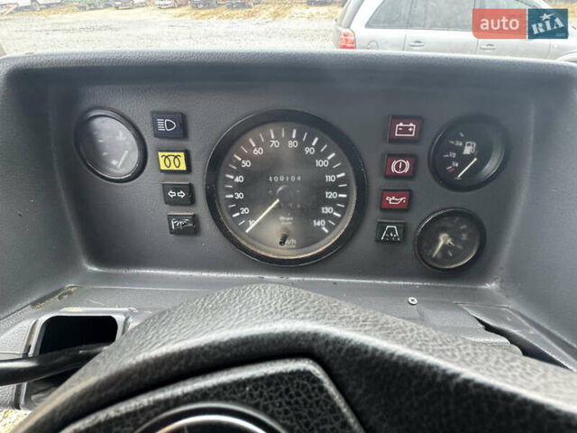 Желтый Мерседес T1, объемом двигателя 2.3 л и пробегом 400 тыс. км за 3100 $, фото 9 на Automoto.ua