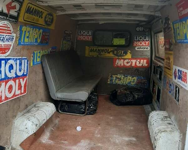 Жовтий Мерседес T1, об'ємом двигуна 2.3 л та пробігом 500 тис. км за 3300 $, фото 16 на Automoto.ua