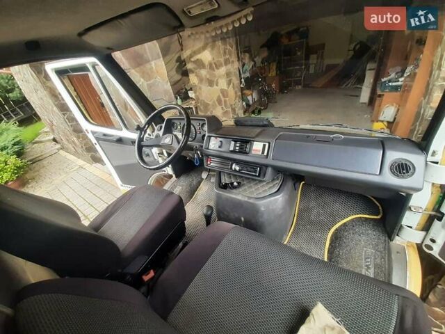 Жовтий Мерседес T1, об'ємом двигуна 2.3 л та пробігом 500 тис. км за 3300 $, фото 17 на Automoto.ua