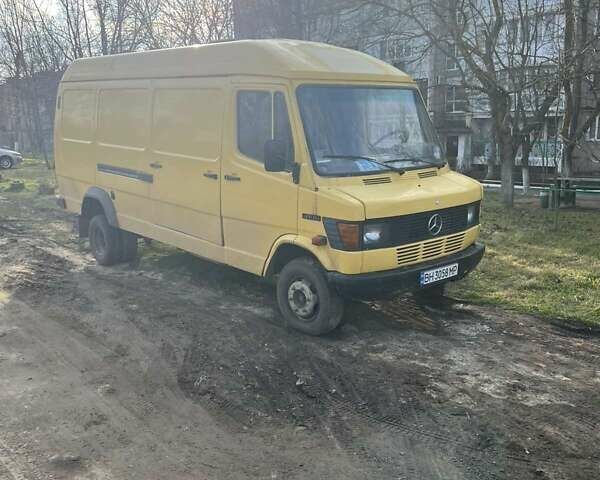 Желтый Мерседес T1, объемом двигателя 2.87 л и пробегом 5 тыс. км за 5000 $, фото 1 на Automoto.ua