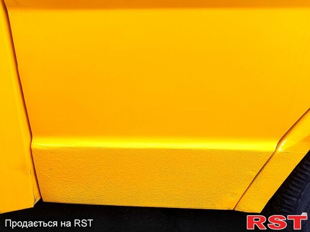 Желтый Мерседес T1, объемом двигателя 2.3 л и пробегом 0 тыс. км за 3500 $, фото 6 на Automoto.ua