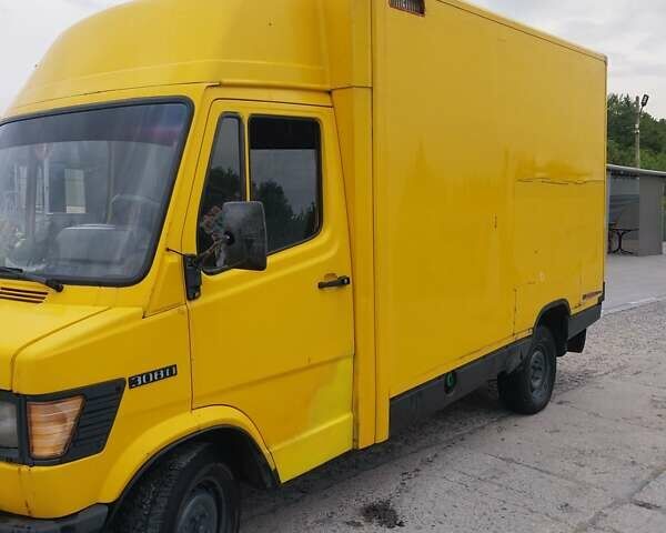 Желтый Мерседес T1, объемом двигателя 2.9 л и пробегом 7 тыс. км за 2900 $, фото 4 на Automoto.ua