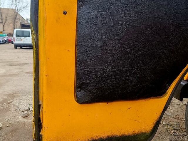 Желтый Мерседес T1, объемом двигателя 2.3 л и пробегом 0 тыс. км за 3500 $, фото 9 на Automoto.ua