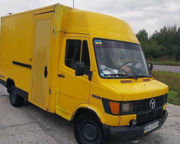 Желтый Мерседес T1, объемом двигателя 2.9 л и пробегом 7 тыс. км за 2900 $, фото 1 на Automoto.ua