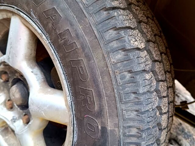 Желтый Мерседес T1, объемом двигателя 2.3 л и пробегом 0 тыс. км за 3500 $, фото 4 на Automoto.ua