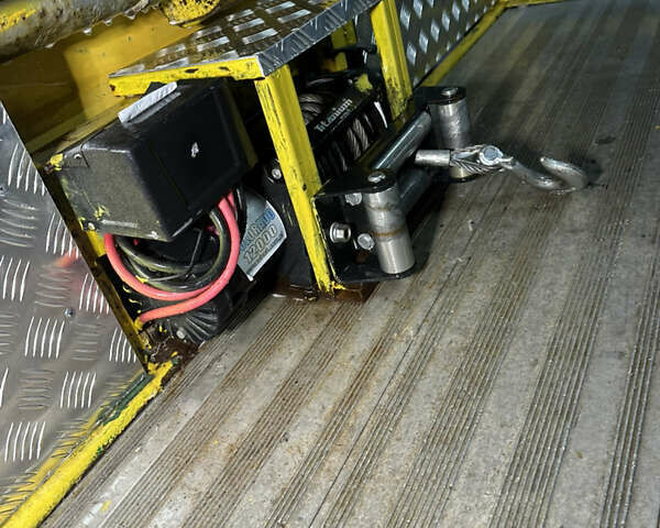 Жовтий Мерседес T1, об'ємом двигуна 3 л та пробігом 250 тис. км за 7500 $, фото 3 на Automoto.ua