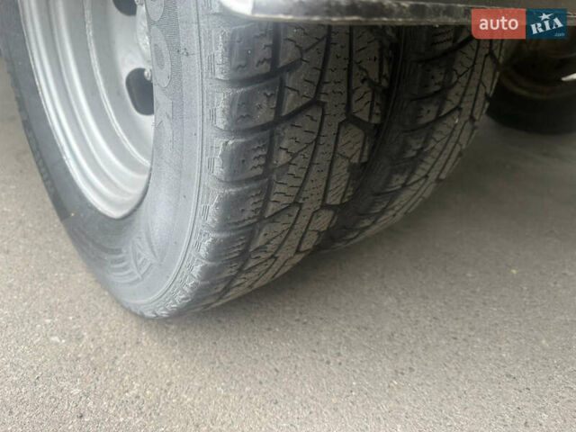 Жовтий Мерседес T1, об'ємом двигуна 3 л та пробігом 250 тис. км за 7500 $, фото 22 на Automoto.ua