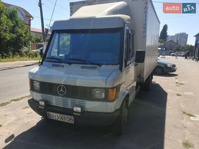 Серый Мерседес T1, объемом двигателя 2.87 л и пробегом 7 тыс. км за 5300 $, фото 2 на Automoto.ua