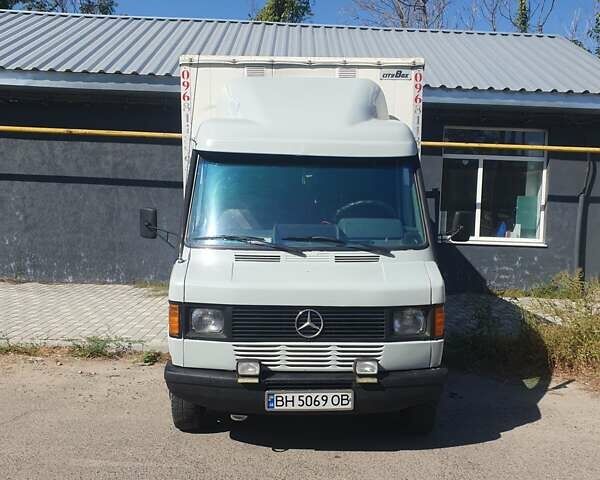 Серый Мерседес T1, объемом двигателя 2.87 л и пробегом 7 тыс. км за 5300 $, фото 6 на Automoto.ua