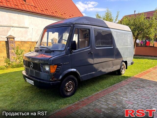 Сірий Мерседес T1, об'ємом двигуна 2.3 л та пробігом 430 тис. км за 1900 $, фото 2 на Automoto.ua