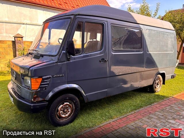 Сірий Мерседес T1, об'ємом двигуна 2.3 л та пробігом 430 тис. км за 1900 $, фото 5 на Automoto.ua