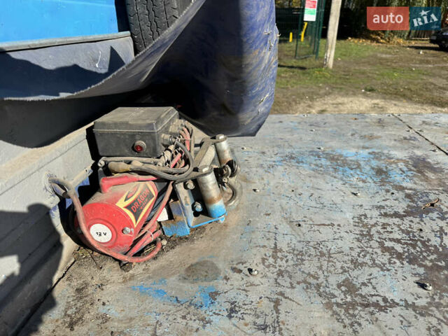 Синій Мерседес T1, об'ємом двигуна 2.4 л та пробігом 500 тис. км за 5500 $, фото 5 на Automoto.ua