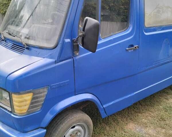 Синій Мерседес T1, об'ємом двигуна 2.4 л та пробігом 236 тис. км за 2200 $, фото 6 на Automoto.ua