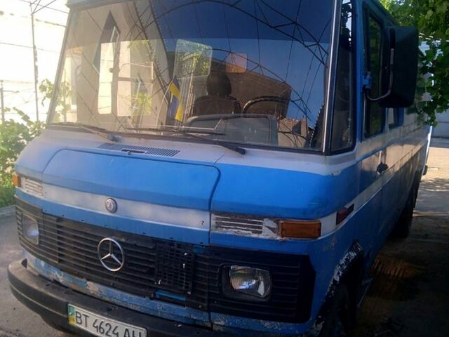 Синий Мерседес T1, объемом двигателя 3.8 л и пробегом 580 тыс. км за 6000 $, фото 4 на Automoto.ua