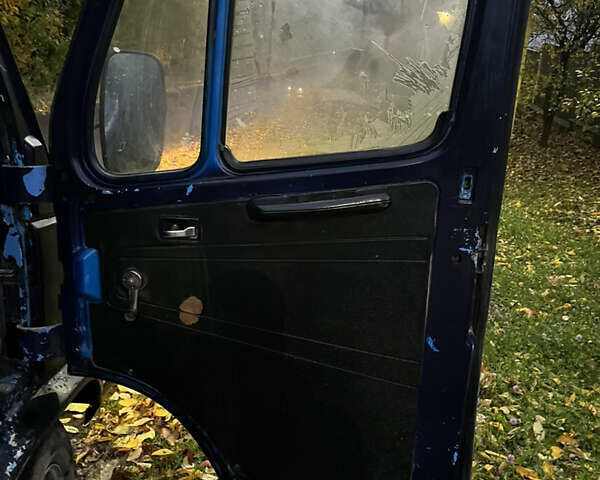 Синій Мерседес T1, об'ємом двигуна 2.4 л та пробігом 400 тис. км за 1250 $, фото 7 на Automoto.ua