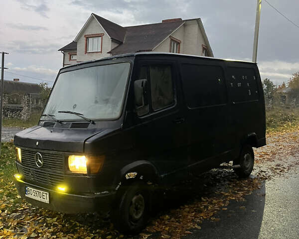 Синій Мерседес T1, об'ємом двигуна 2.4 л та пробігом 400 тис. км за 1250 $, фото 6 на Automoto.ua