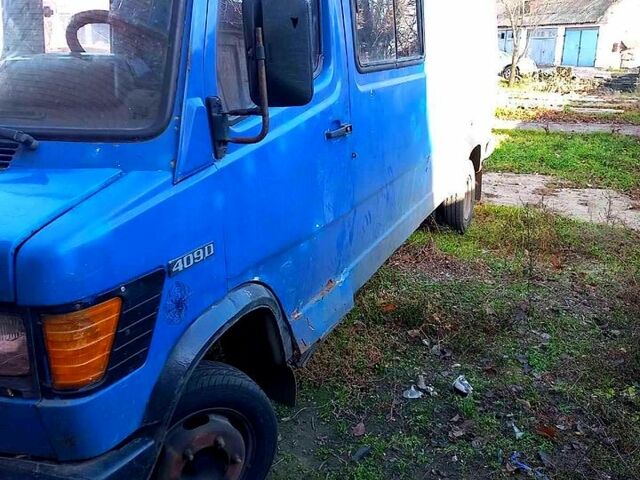 Синій Мерседес T1, об'ємом двигуна 3 л та пробігом 500 тис. км за 1000 $, фото 2 на Automoto.ua