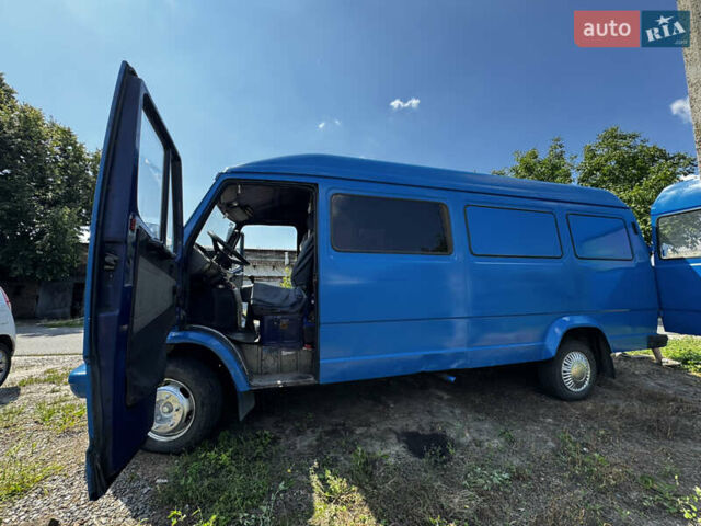 Синий Мерседес T1, объемом двигателя 2.87 л и пробегом 320 тыс. км за 3000 $, фото 7 на Automoto.ua