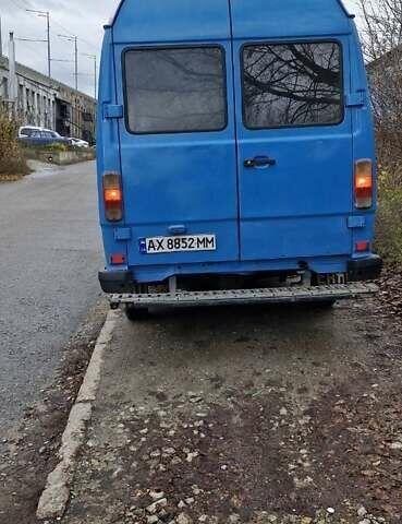 Синій Мерседес T1, об'ємом двигуна 2.3 л та пробігом 3 тис. км за 4200 $, фото 6 на Automoto.ua
