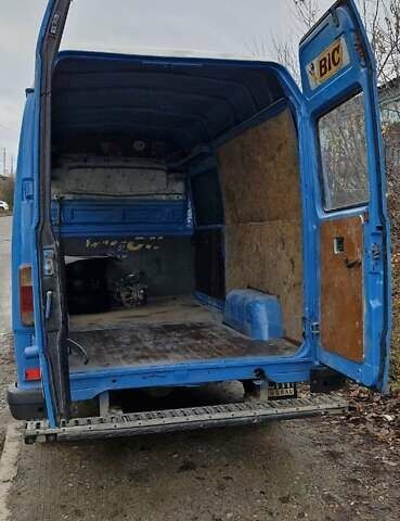 Синій Мерседес T1, об'ємом двигуна 2.3 л та пробігом 3 тис. км за 4200 $, фото 3 на Automoto.ua