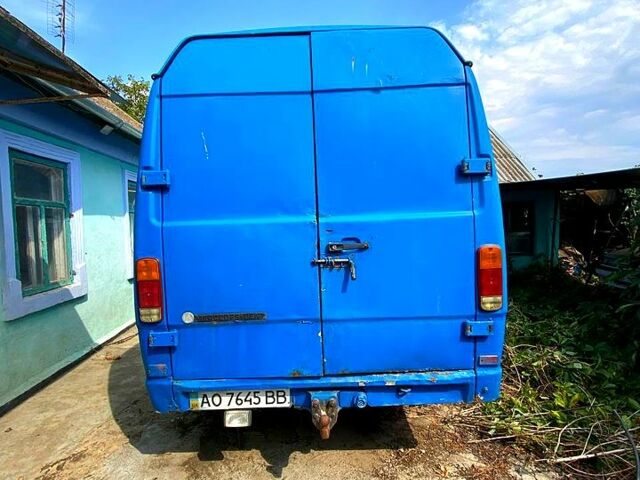 Синій Мерседес T1, об'ємом двигуна 2.9 л та пробігом 0 тис. км за 2650 $, фото 3 на Automoto.ua