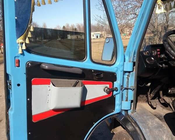 Синий Мерседес T1, объемом двигателя 2.9 л и пробегом 100 тыс. км за 2900 $, фото 2 на Automoto.ua