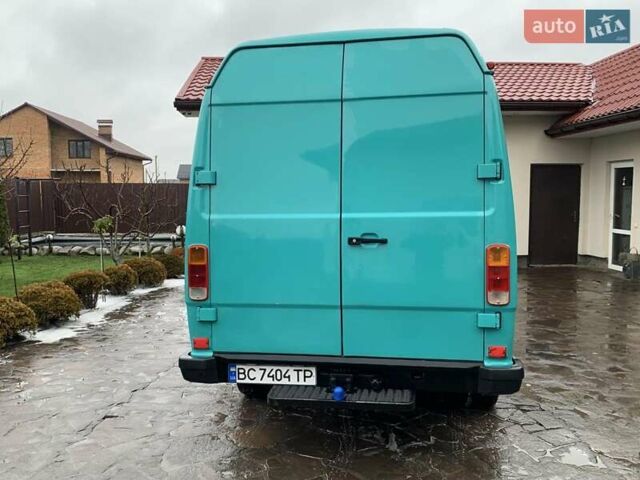 Зеленый Мерседес T1, объемом двигателя 2.86 л и пробегом 500 тыс. км за 10500 $, фото 7 на Automoto.ua