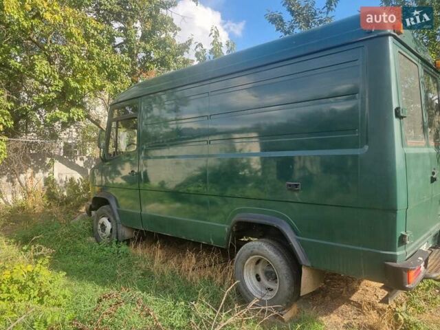 Зелений Мерседес T1, об'ємом двигуна 0 л та пробігом 280 тис. км за 6000 $, фото 8 на Automoto.ua
