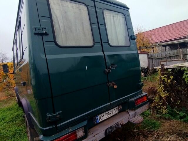 Зеленый Мерседес T1, объемом двигателя 4 л и пробегом 400 тыс. км за 3100 $, фото 5 на Automoto.ua