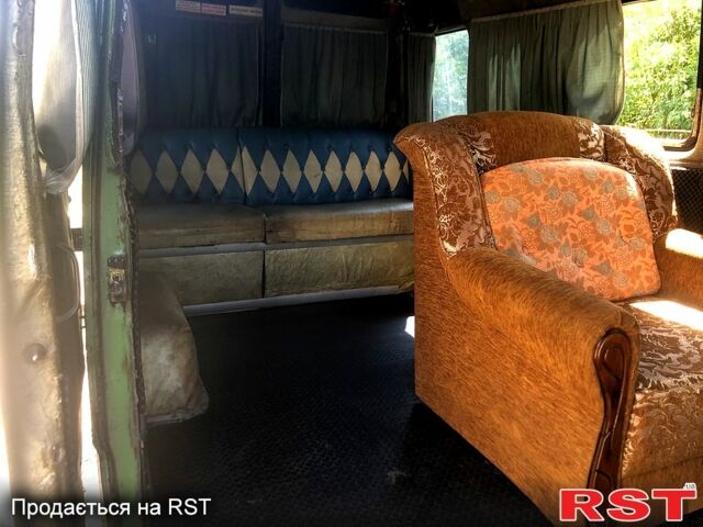 Зелений Мерседес T1, об'ємом двигуна 2.9 л та пробігом 714 тис. км за 2500 $, фото 5 на Automoto.ua