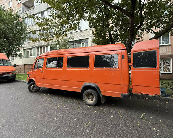 Помаранчевий Мерседес T1, об'ємом двигуна 2.9 л та пробігом 700 тис. км за 2200 $, фото 1 на Automoto.ua