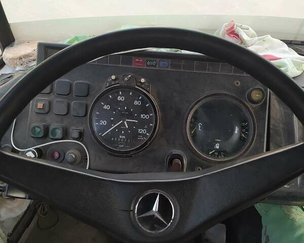 Білий Мерседес T2, об'ємом двигуна 4 л та пробігом 120 тис. км за 2500 $, фото 8 на Automoto.ua