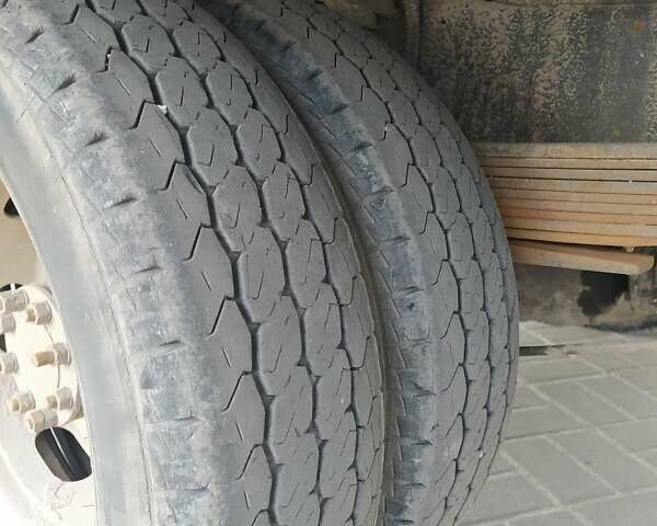 Білий Мерседес T2, об'ємом двигуна 4 л та пробігом 120 тис. км за 2500 $, фото 5 на Automoto.ua