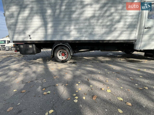 Мерседес T2 1991 в Хмельницком на Automoto.ua Белый Мерседес T2, объемом двигателя 3.97 л и пробегом 750 тыс. км за 9800 $, фото 3 на Automoto.ua