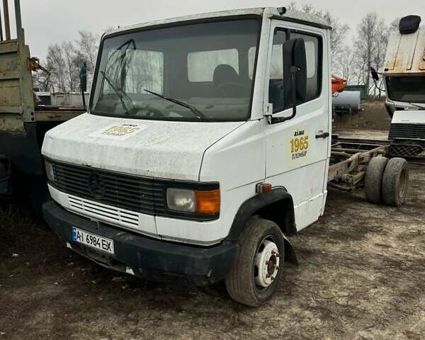 Білий Мерседес T2, об'ємом двигуна 4 л та пробігом 280 тис. км за 2500 $, фото 4 на Automoto.ua