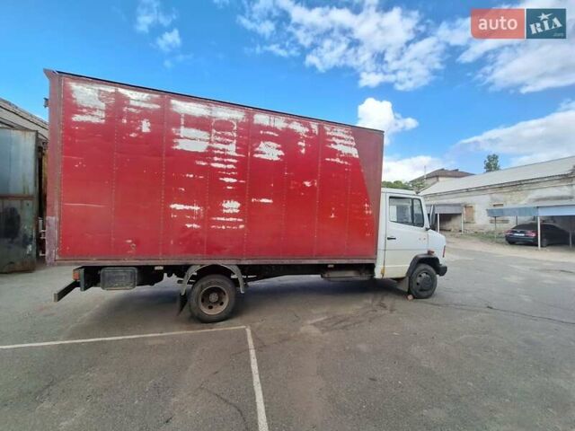 Белый Мерседес T2, объемом двигателя 4 л и пробегом 411 тыс. км за 5500 $, фото 3 на Automoto.ua