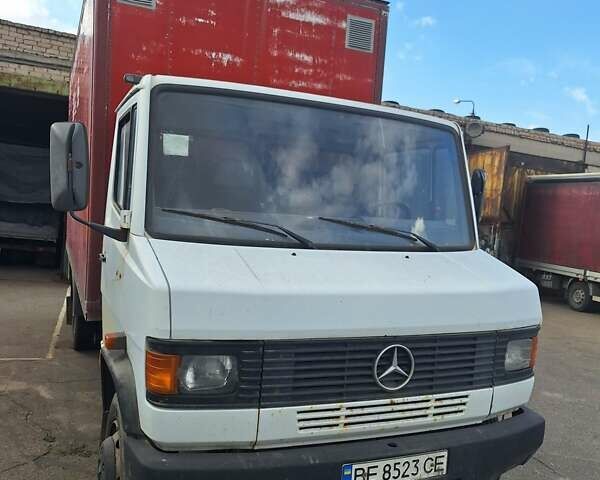 Белый Мерседес T2, объемом двигателя 4 л и пробегом 411 тыс. км за 5500 $, фото 6 на Automoto.ua