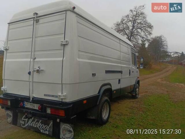 Белый Мерседес T2, объемом двигателя 3.97 л и пробегом 350 тыс. км за 7200 $, фото 3 на Automoto.ua