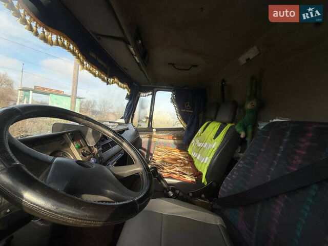 Білий Мерседес T2, об'ємом двигуна 4.3 л та пробігом 500 тис. км за 6100 $, фото 6 на Automoto.ua