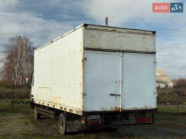 Білий Мерседес T2, об'ємом двигуна 4.3 л та пробігом 500 тис. км за 6100 $, фото 5 на Automoto.ua