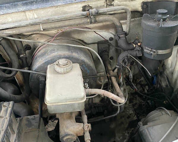 Белый Мерседес T2, объемом двигателя 3.97 л и пробегом 300 тыс. км за 2500 $, фото 4 на Automoto.ua