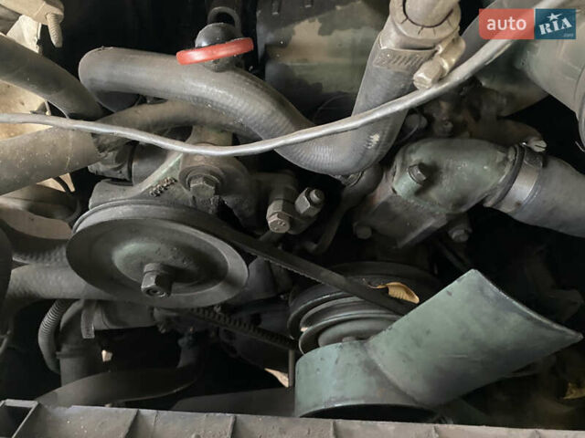 Белый Мерседес T2, объемом двигателя 3.97 л и пробегом 300 тыс. км за 2500 $, фото 5 на Automoto.ua