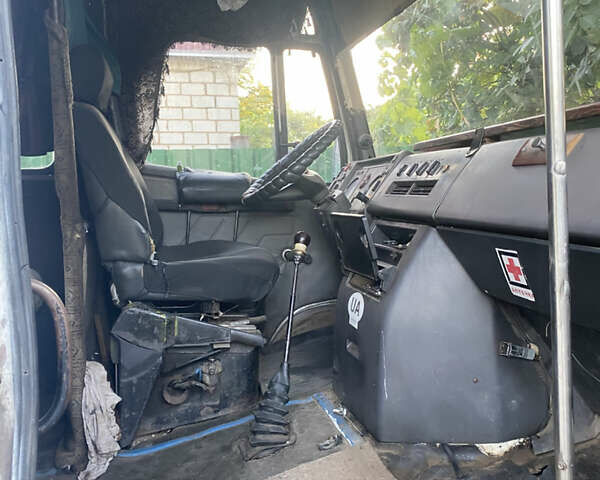 Белый Мерседес T2, объемом двигателя 3.97 л и пробегом 300 тыс. км за 2500 $, фото 7 на Automoto.ua