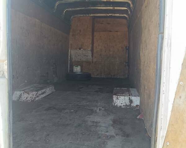 Белый Мерседес T2, объемом двигателя 4 л и пробегом 350 тыс. км за 5400 $, фото 20 на Automoto.ua