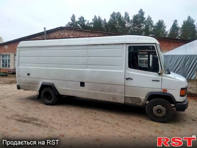 Белый Мерседес T2, объемом двигателя 4 л и пробегом 200 тыс. км за 6000 $, фото 5 на Automoto.ua