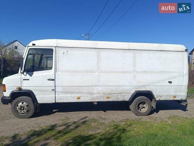 Белый Мерседес T2, объемом двигателя 4 л и пробегом 350 тыс. км за 5400 $, фото 1 на Automoto.ua