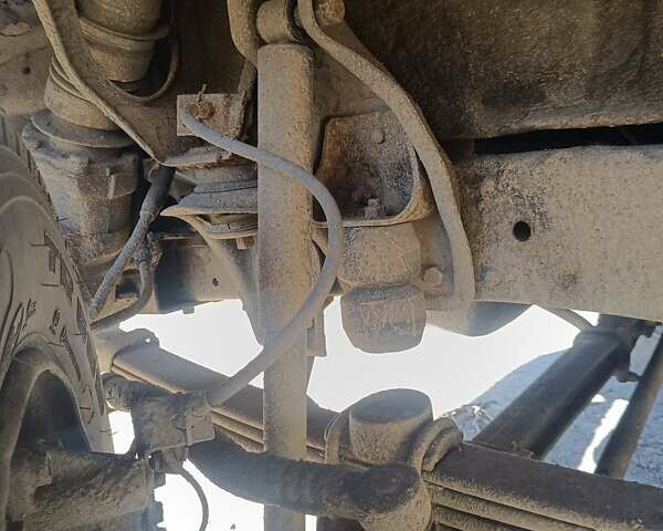 Белый Мерседес T2, объемом двигателя 4 л и пробегом 350 тыс. км за 5400 $, фото 17 на Automoto.ua