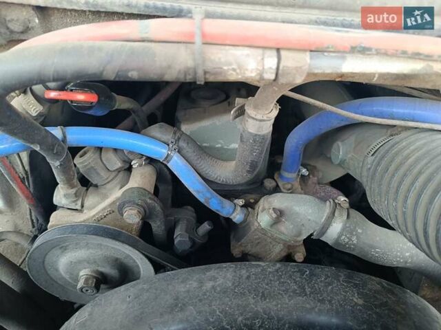 Белый Мерседес T2, объемом двигателя 4 л и пробегом 350 тыс. км за 5400 $, фото 12 на Automoto.ua